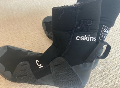 wetsuit booties