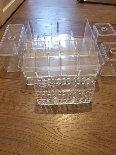 Cosmetic clear storage
