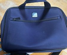 Tripp travel bag