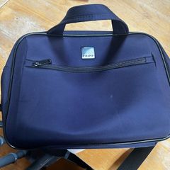 Tripp travel bag