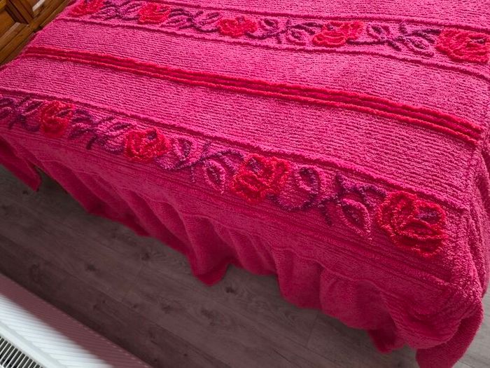 candlewick valance bedspread