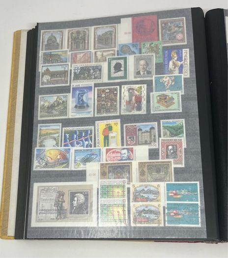 Collection: Austria (Osterreich) Stamps both mint an commemorative stamps on 45 pages