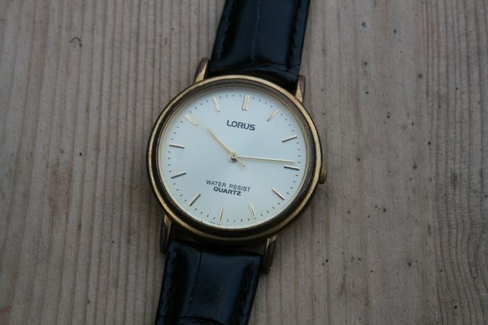 Vintage Lorus Mens Watch Classic 90s by Seiko