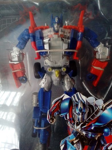 Transformers Optimus Prime Evolution Pack