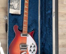 1997 Rickenbacker 620 Fireglo - Mint Condition with Case & Manual