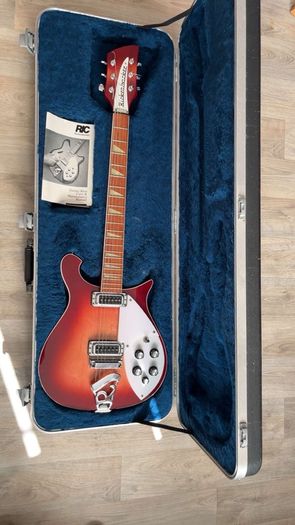1997 Rickenbacker 620 Fireglo - Mint Condition with Case & Manual