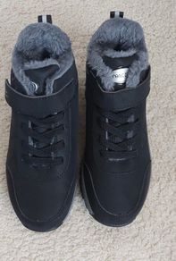 Temu High-Top Winter Sneakers with Faux Fur Trim Size 36/UK 3, Black (Brand New)