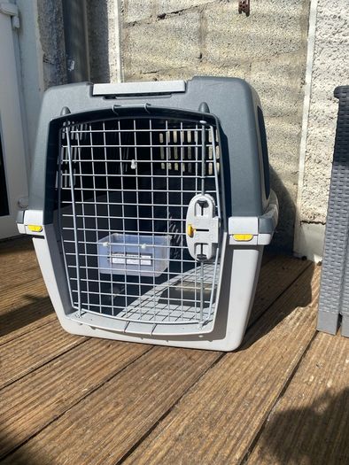 pet carrier