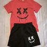 Kids red t-shirt and black shorts set - size 150 Image 2