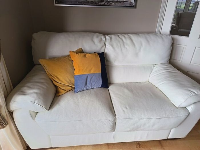 3 seater & 2 seater sofas