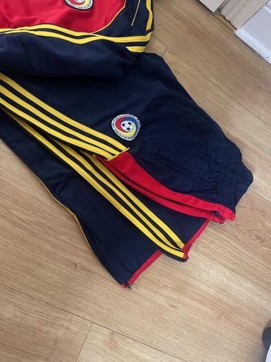 tracksuit adidas