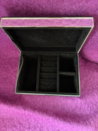 Jewellery Box - Mirror Outside with Design