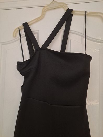 Black cutout bodycon dress