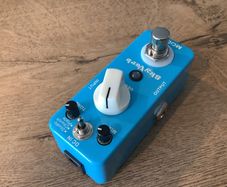 MOOER Sky Verb reverb pedal