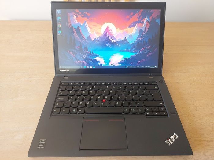 Lenovo ThinkPad T440 | Intel i5-4300U | 8GB RAM | 256GB Kingston SSD | Windows 10 Home
