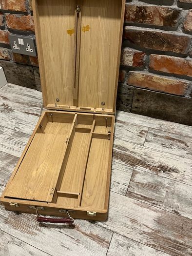 easel