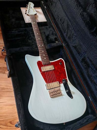 Trent Guitars UK Model 1 Custom Offset Guitar Sonic Blue (Delivery available)