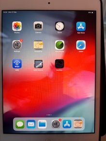 iPad Mini 2 (White, 16GB, Great Condition, Case Included)