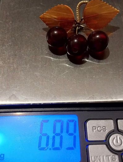 Vintage .6rk gold plated Russian Baltic Amber brooch