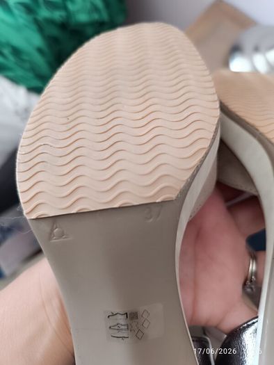 sandals - size IE 4 / EU 37
