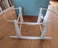 Moses basket or crib rocker base