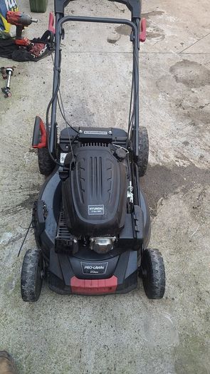 Broken lawnmowers and other tools wanted for parts. Lawnmower servicing also available!