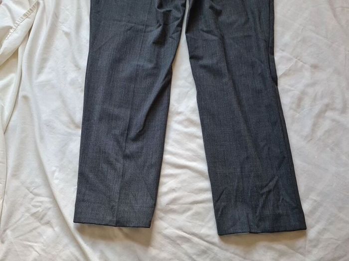 Meyer roma trousers Size 44/32 zip fly grey polyester In excellent condition