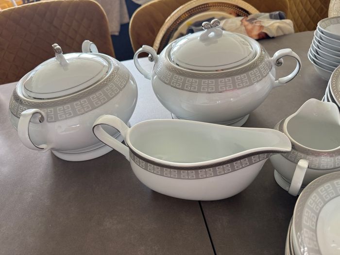Dinner Set for 6