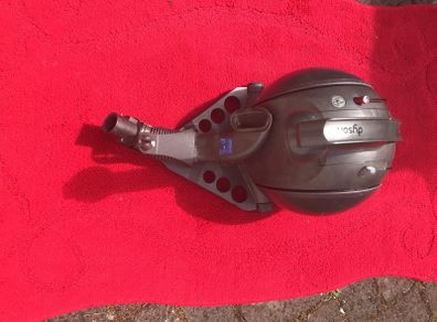 Dyson   DC54