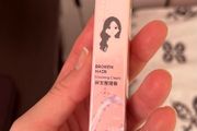 hair finishing cream for flyaways or broken hairs