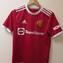 Man Utd Ronaldo 7 kids football jersey shirt 13/14 years Image 3
