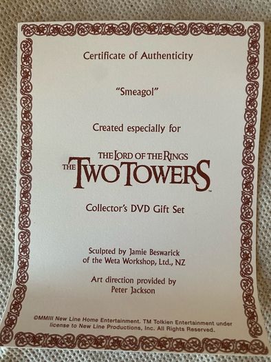 LORD The Two Towers Collector's DVD with Gollum Statue