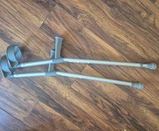 Pair of adjustable Crutches