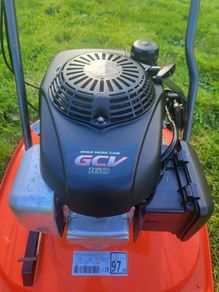 Petrol hover mower