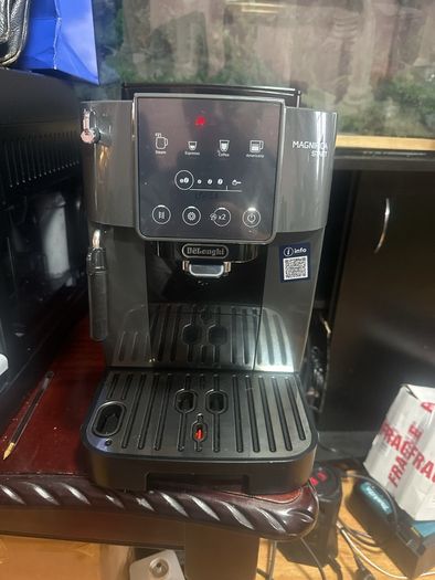 De'Longhi Magnifica Start  Coffee Machine