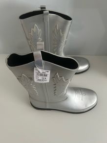 wellington boots