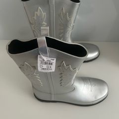wellington boots