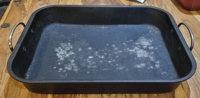 Wok, tins etc