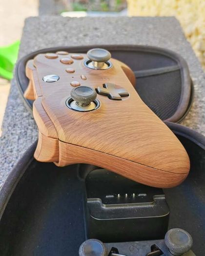 Xbox elite 2 Custom full wood effect