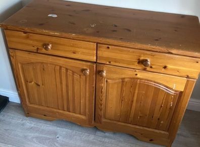 Side board
