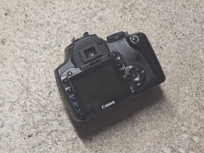Canon EOS 400D (Free Post)