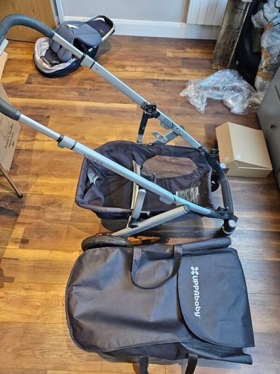 Uppababy Vista + Maxicosi Pebble Plus and Pearl