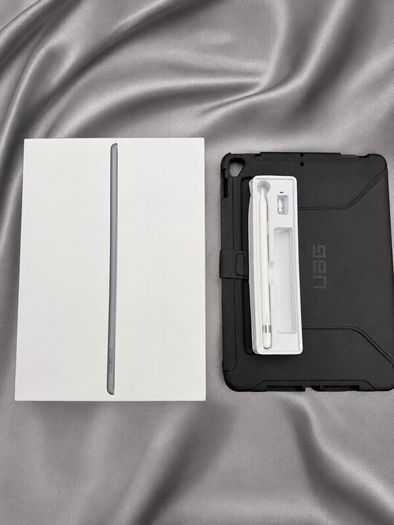 Ipad 8th Generation WiFi/Cellular Sim Like New