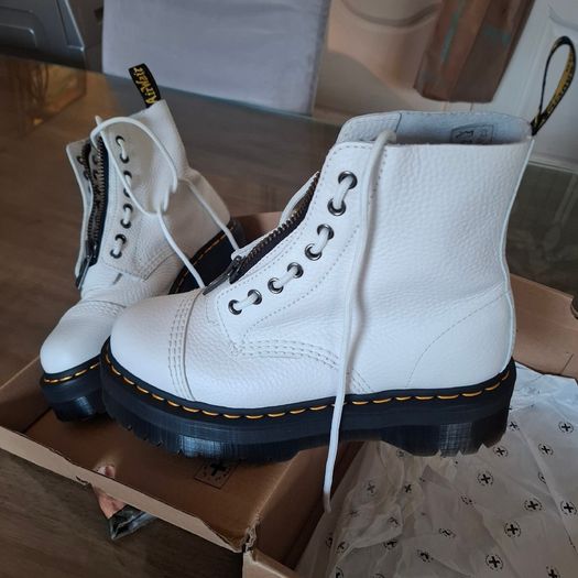 Dr. MARTENS weir boots