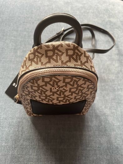 DKNY Handbag (brand new)