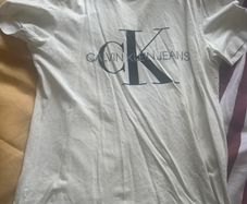 Calvin Klein t-shirt