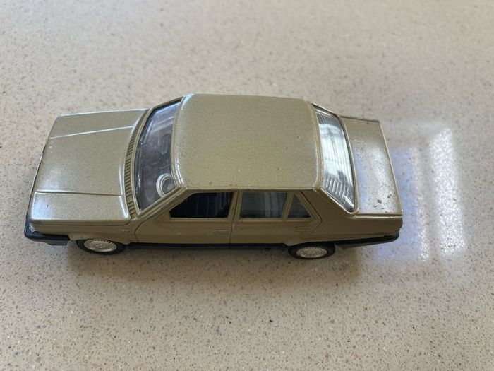 Fiat Regata Promo model 1/43 Burago