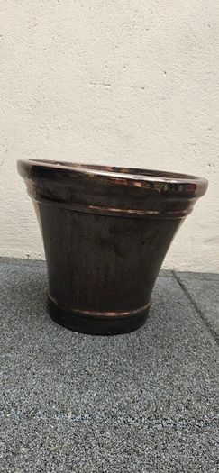 ceramic pot