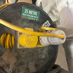 110v extension lead reel