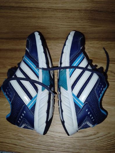 Adidas boys shoes.UK10